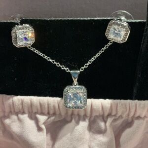 Elegant Silver CZ Stimulated Diamond Necklace and Earring Set